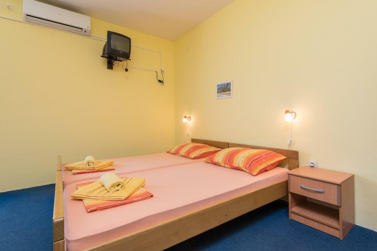Apartmani Villa Lidija Orebić Екстериор снимка